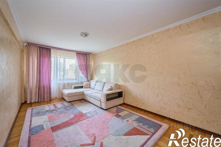 3-комн квартира улица Гагарина, 79,  д. 79