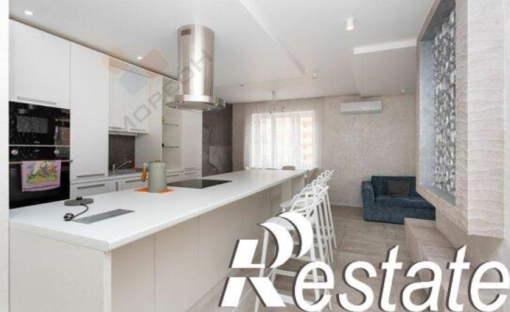 2-комн квартира улица им. Героя Яцкова И.В., 15 к1,  д. 15 к1