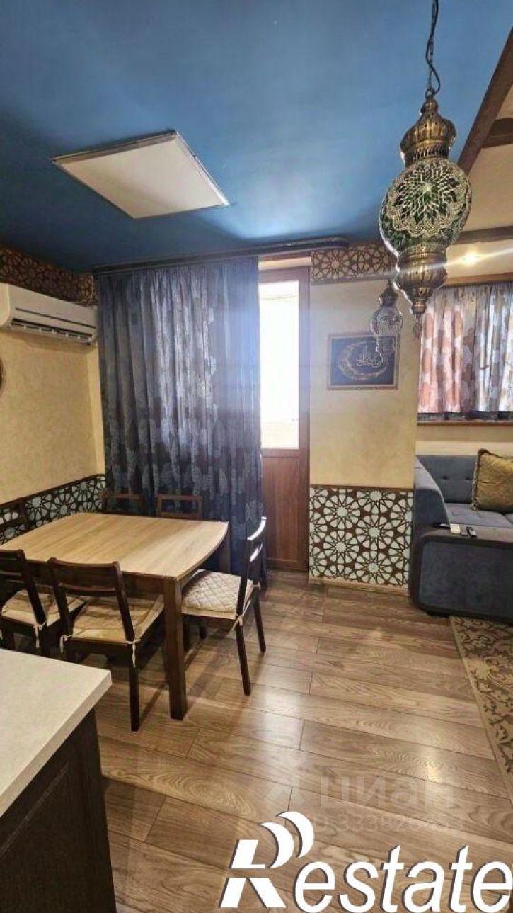 2-комн квартира Домбайская улица, 10/1 к1,  д. 10/1 к1