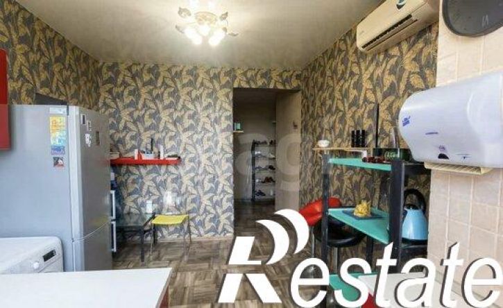2-комн квартира улица имени Сергея Есенина, 84,  д. 84