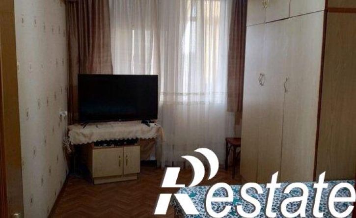 4-комн квартира улица Тюляева, 1,  д. 1