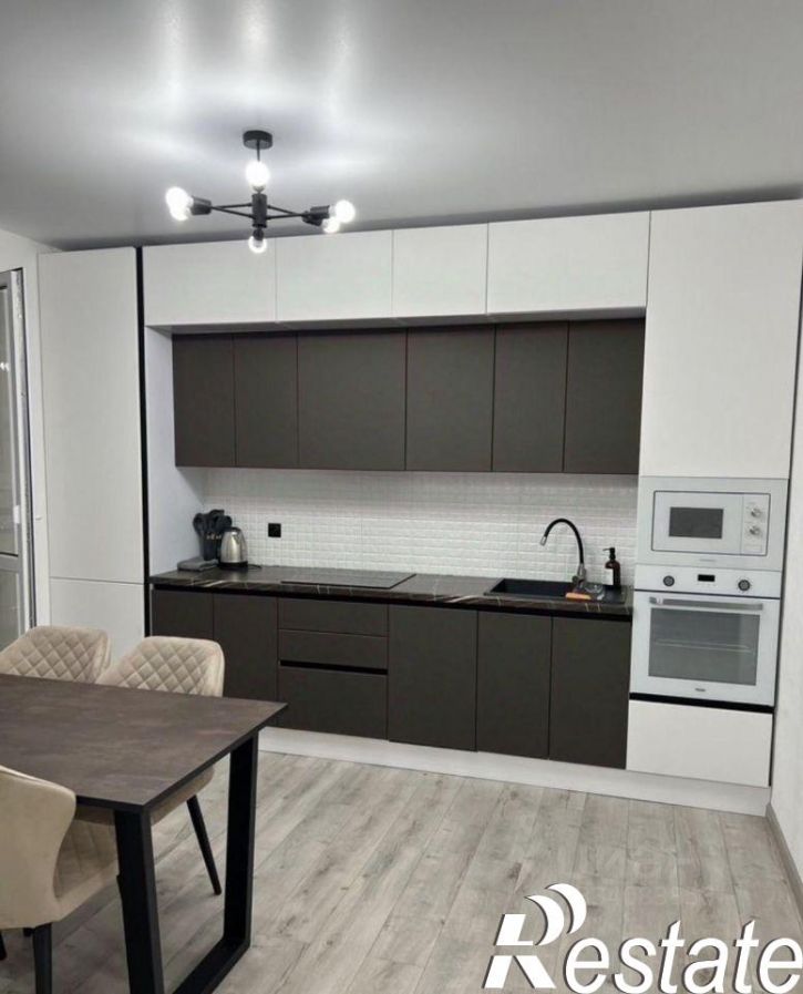 3-комн квартира улица Автолюбителей, 1Г к1,  д. 1Г к1