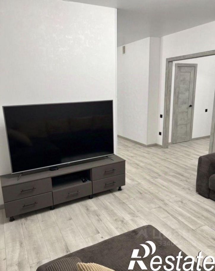 3-комн квартира улица Автолюбителей, 1Г к1,  д. 1Г к1