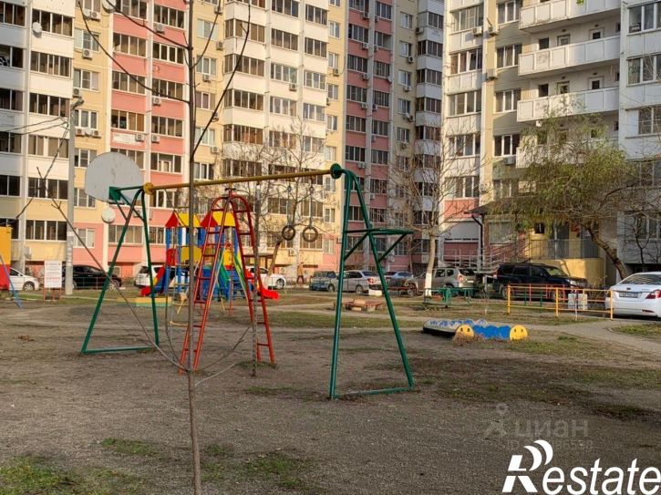2-комн квартира Ставропольская улица, 107/11,  д. 107/11