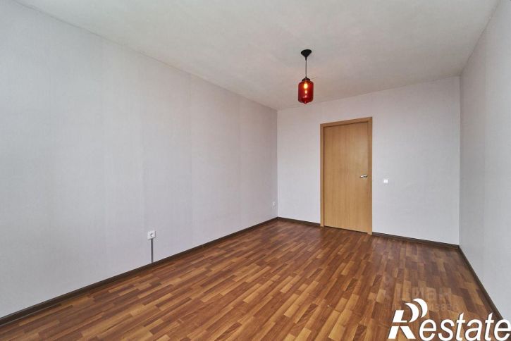 1-комн квартира улица Калинина, 350/8,  д. 350/8
