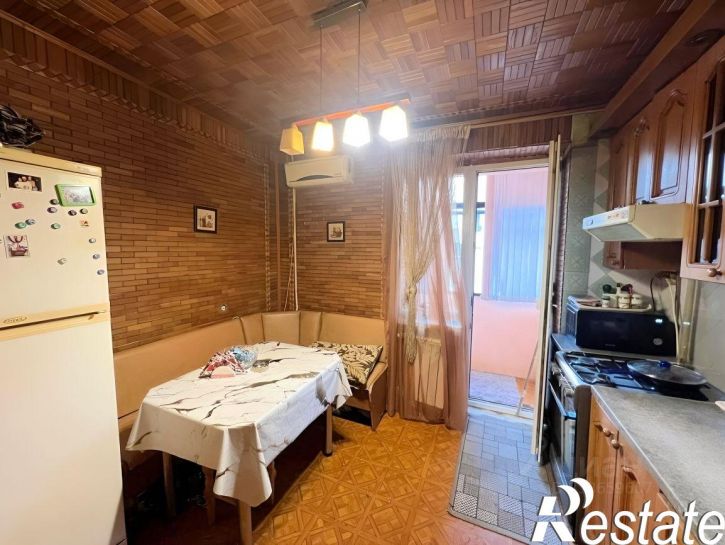 4-комн квартира улица Красных Партизан, 71,  д. 71