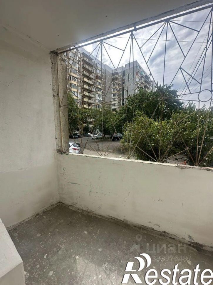 2-комн квартира улица 70 лет Октября, 24,  д. 24