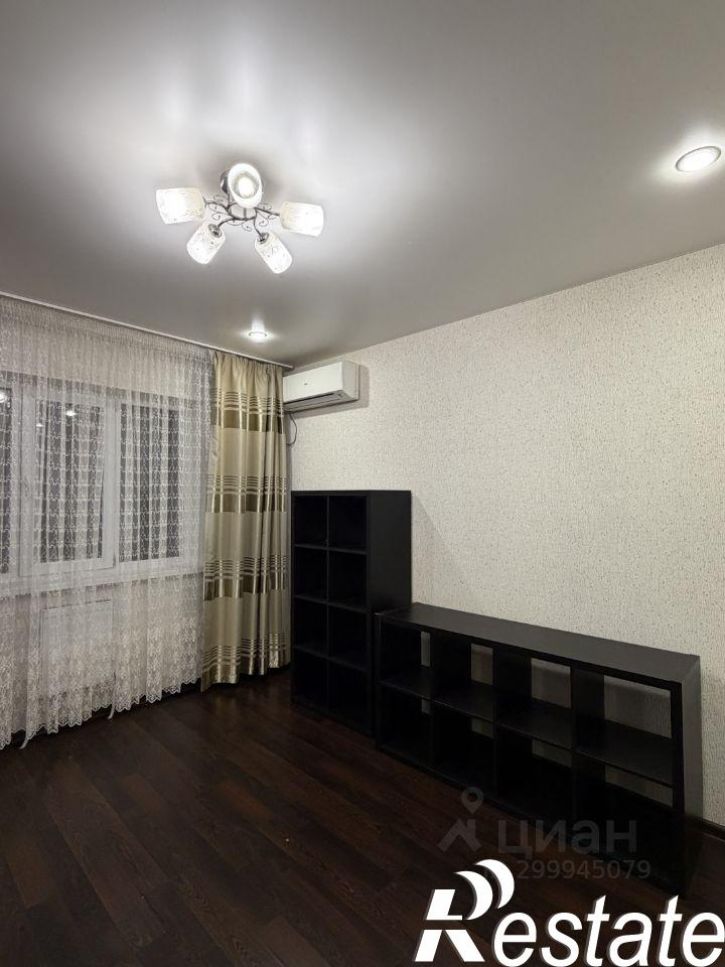 1-комн квартира Российская улица, 267/3 к2,  д. 267/3 к2