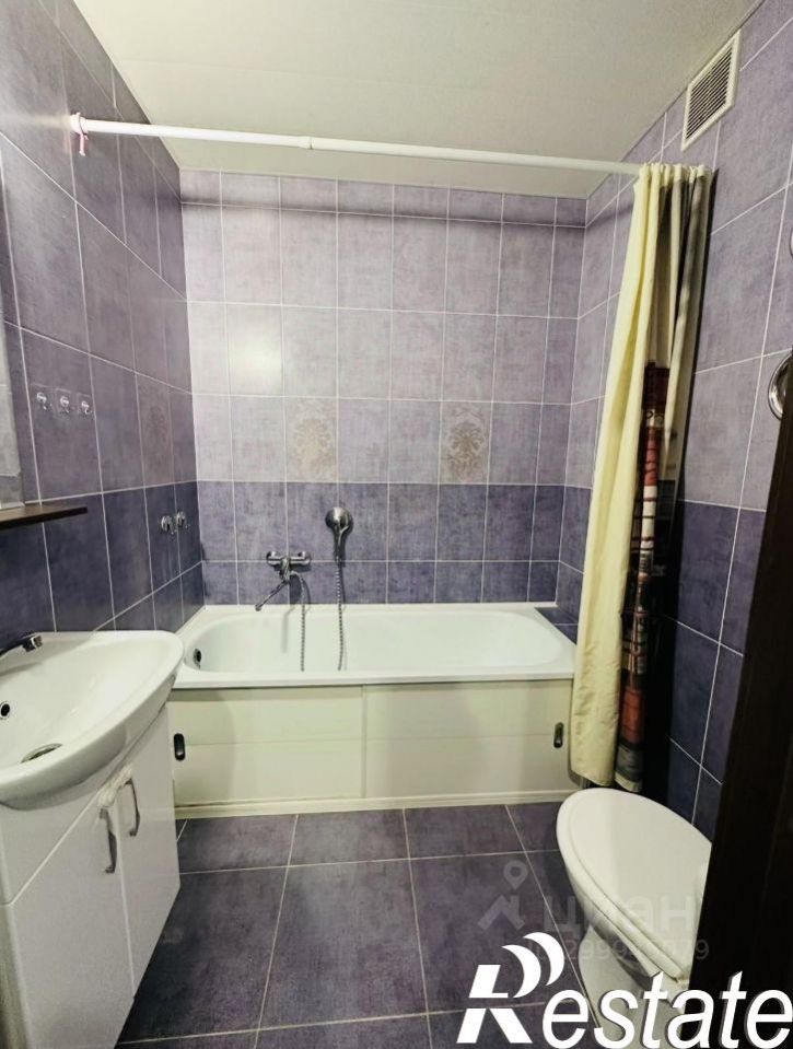 1-комн квартира Российская улица, 267/3 к2,  д. 267/3 к2