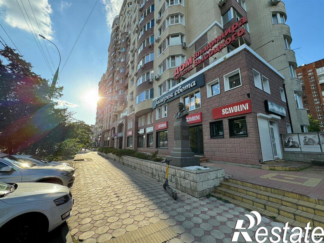 Купить торговое помещение за 38 000 000 рублей на улица Бабушкина, 295