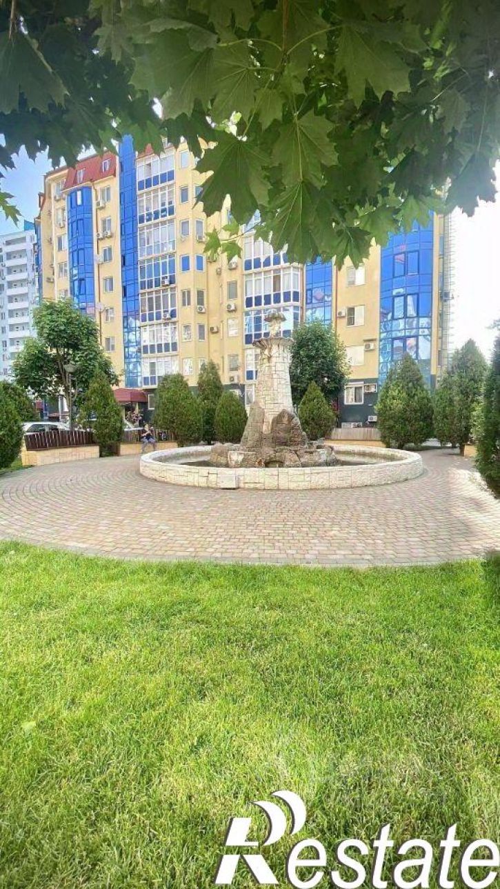 2-комн квартира улица Архитектора Ишунина, 4,  д. 4