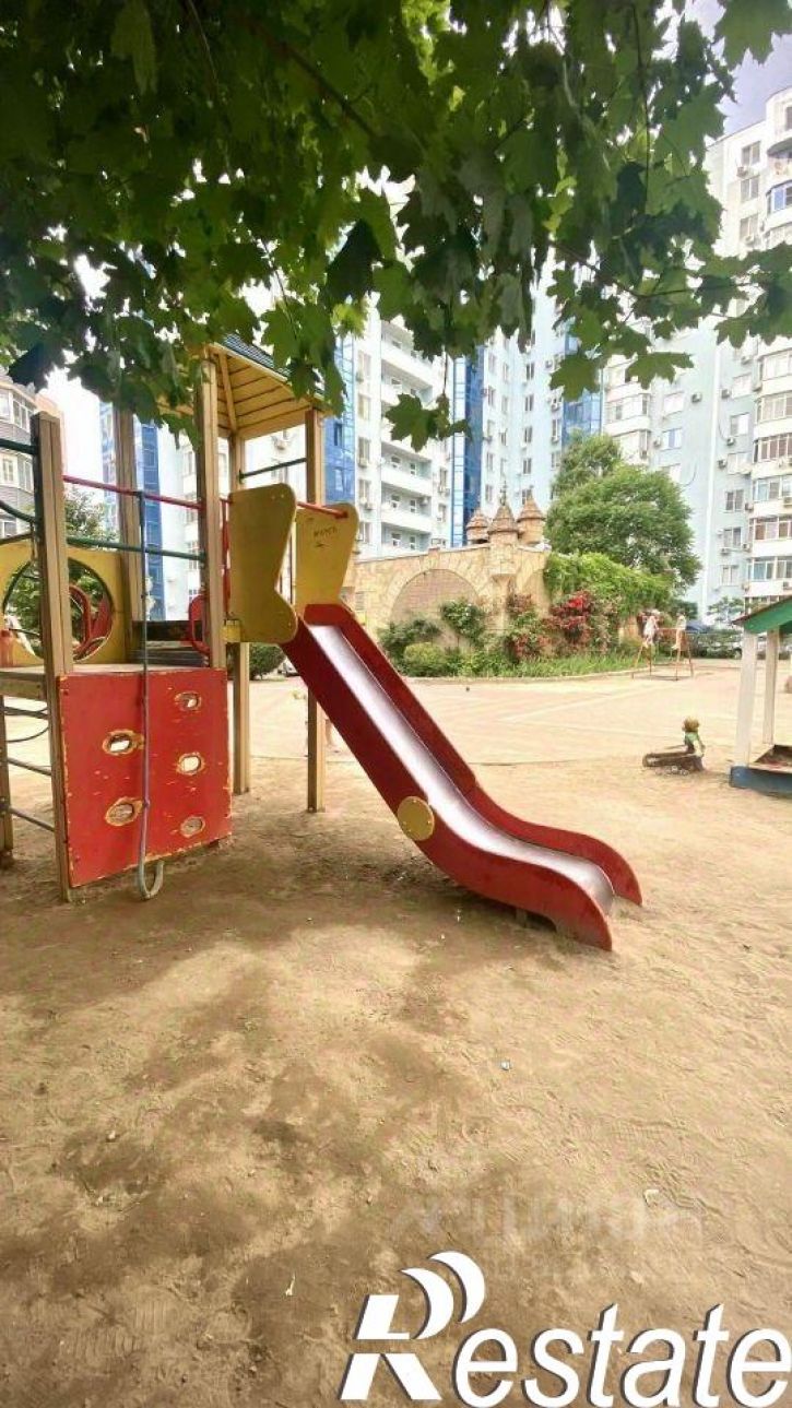 2-комн квартира улица Архитектора Ишунина, 4,  д. 4