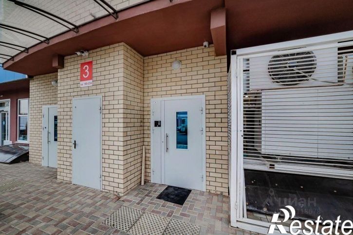 3-комн квартира улица Вишняковой, 1/23 к2,  д. 1/23 к2