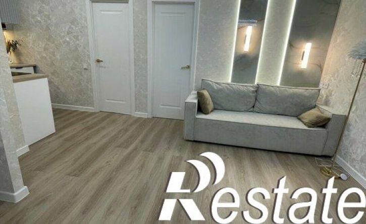2-комн квартира улица Цезаря Куникова, 18 к4,  д. 18 к4