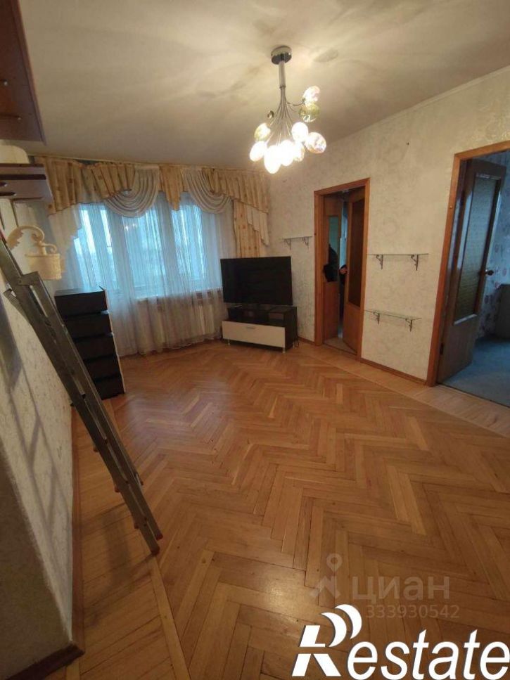 4-комн квартира улица Гаврилова, 105,  д. 105