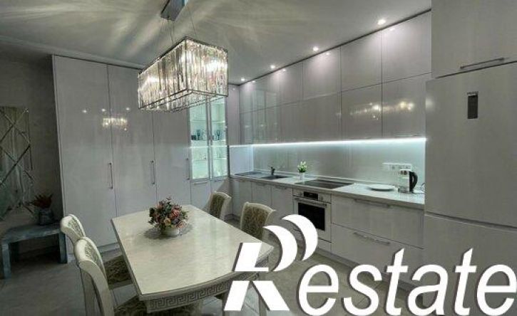 3-комн квартира Конгрессная улица, 27,  д. 27