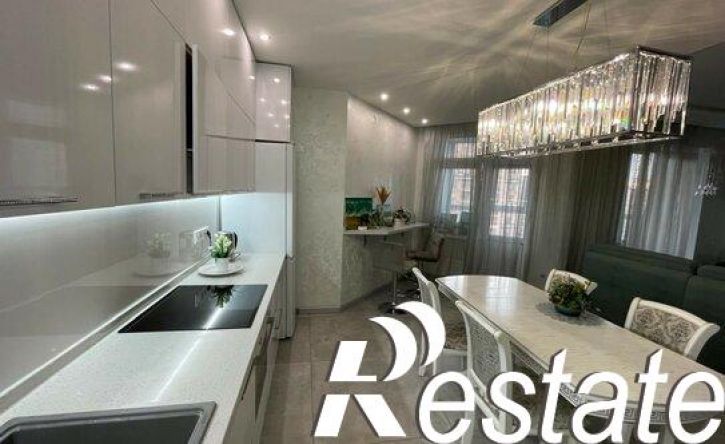 3-комн квартира Конгрессная улица, 27,  д. 27