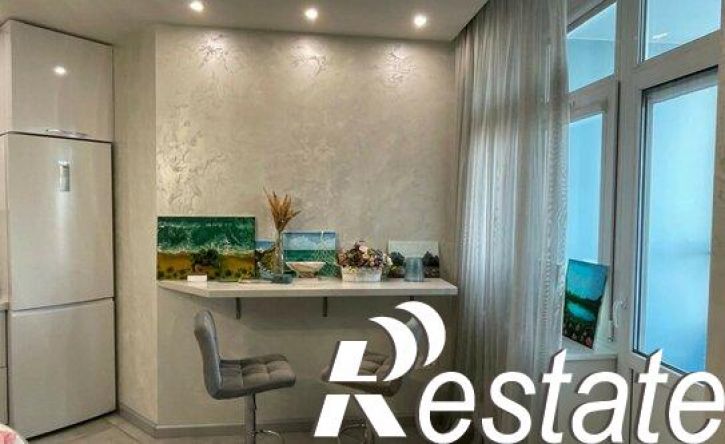 3-комн квартира Конгрессная улица, 27,  д. 27