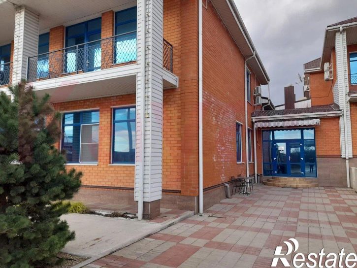 Отдельное здание Леонида Лаврова ул.