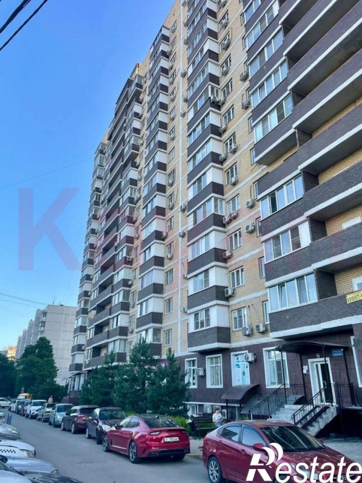 3-комн квартира Уральская ул.