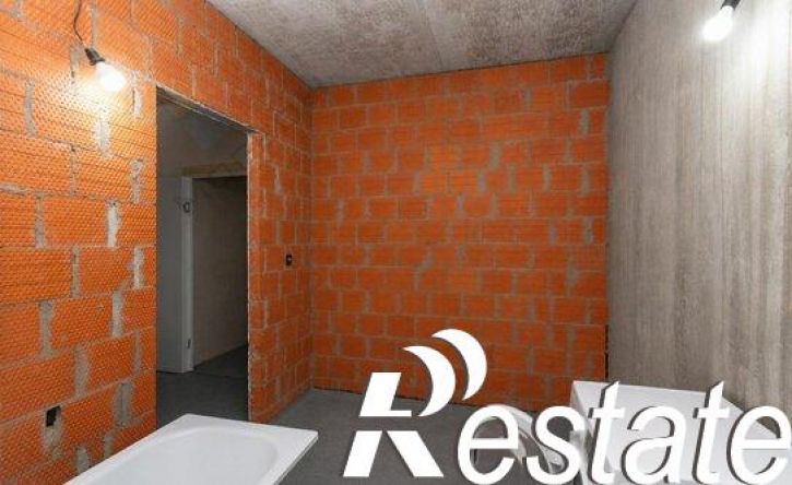 3-комн квартира улица Достоевского, 84,  д. 84
