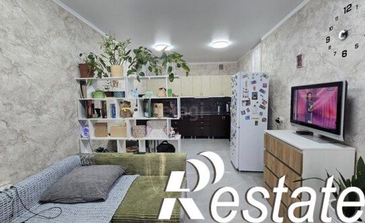 2-комн квартира улица Автолюбителей, 1/7 к4,  д. 1/7 к4