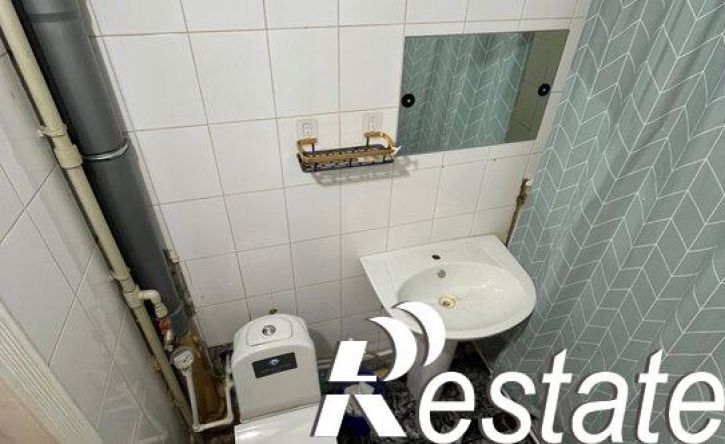 1-комн квартира улица Академика Пустовойта, 10,  д. 10