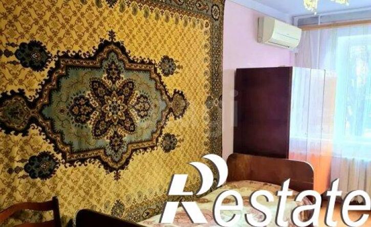 2-комн квартира улица Селезнёва, 90,  д. 90