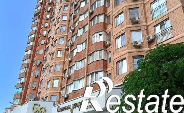 4-комн квартира Гаражная улица, 67,  д. 67