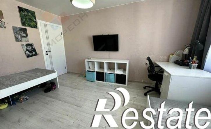 2-комн квартира улица Героев-Разведчиков, 23,  д. 23