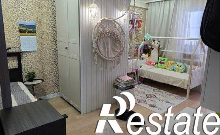 2-комн квартира проспект Чекистов, 27,  д. 27