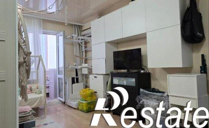 2-комн квартира проспект Чекистов, 27,  д. 27