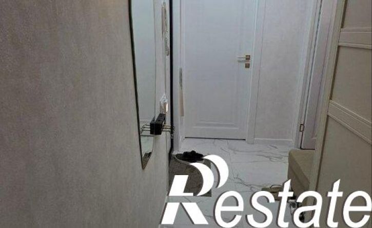 2-комн квартира проспект Чекистов, 27,  д. 27