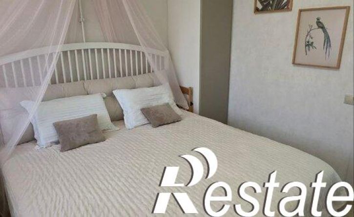 2-комн квартира проспект Чекистов, 27,  д. 27