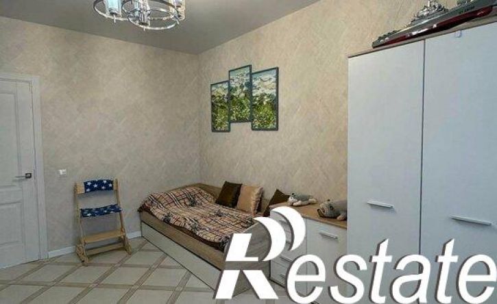 3-комн квартира улица Евгении Жигуленко, 13,  д. 13