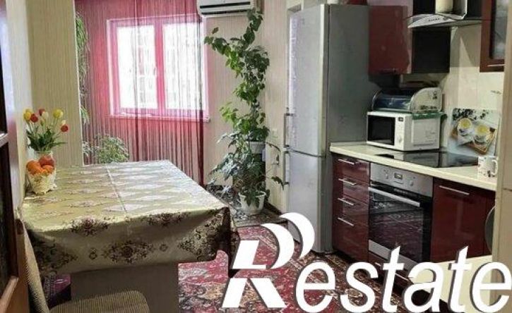 2-комн квартира проспект Чекистов, 33/1,  д. 33/1