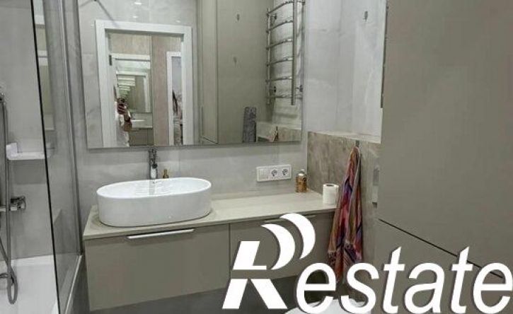 2-комн квартира улица Снесарева, 10 к2,  д. 10 к2