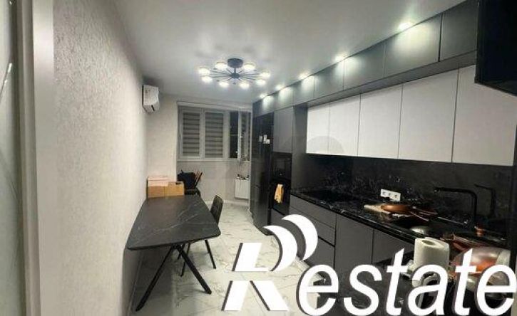 3-комн квартира улица Цезаря Куникова, 24 к1,  д. 24 к1