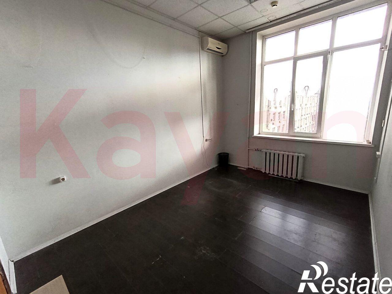 Сдать офис, помещение под офис за 11 440 рублей на Красная ул.