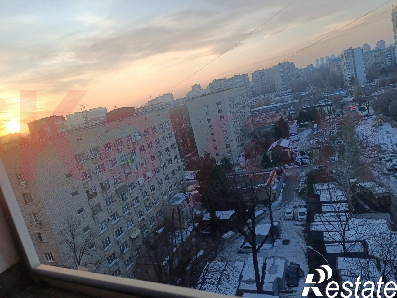 Купить квартиру за 5 000 000 рублей на Симферопольская ул.