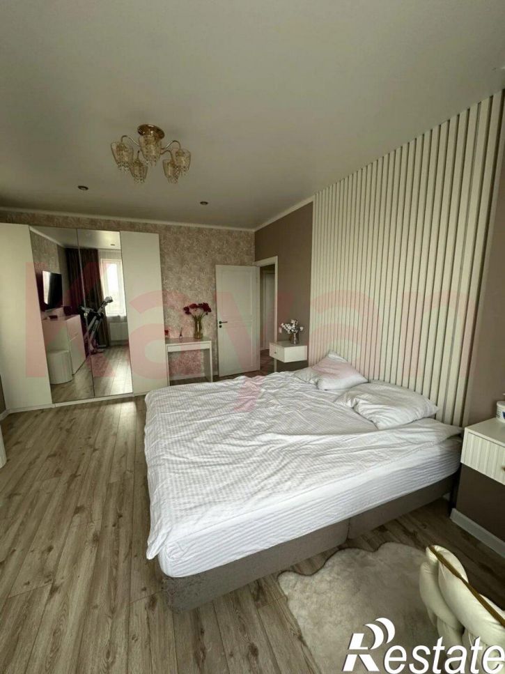 3-комн квартира Автолюбителей ул.
