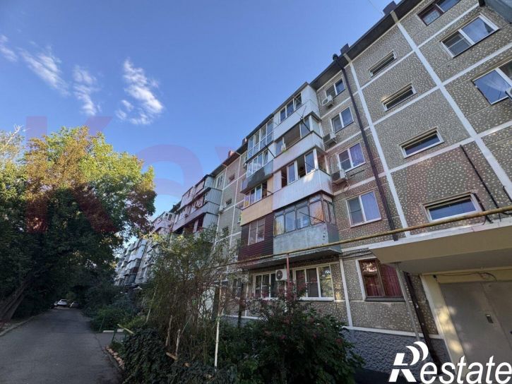 3-комн квартира Бургасская ул.