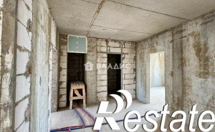 2-комн квартира Уральская улица, 100,  д. 100