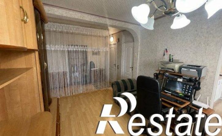 3-комн квартира проспект Чекистов, 8,  д. 8