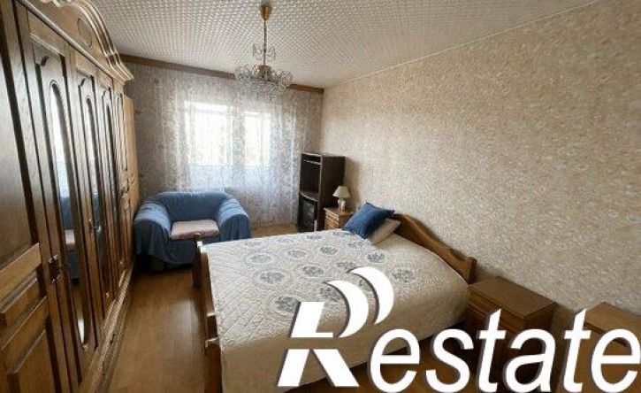 3-комн квартира проспект Чекистов, 8,  д. 8