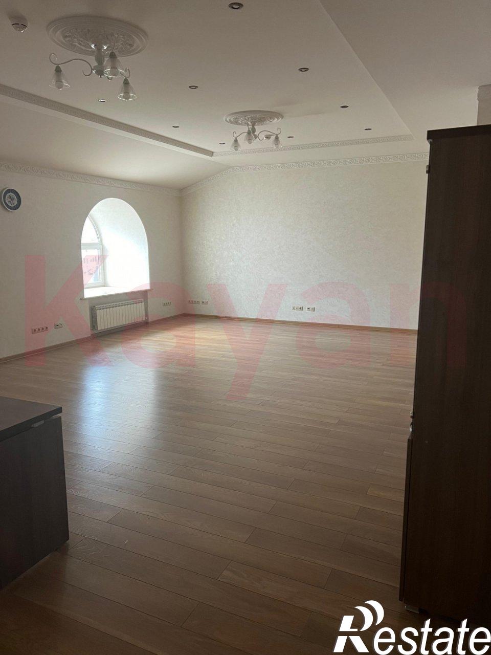 Сдать офис, помещение под офис за 102 600 рублей на Рашпилевская ул.