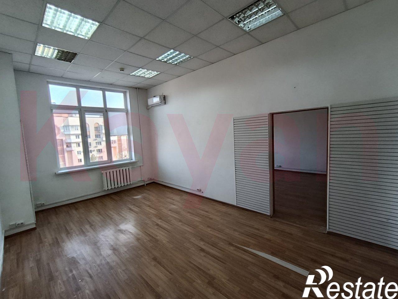 Сдать офис, помещение под офис за 37 716 рублей на Красная ул.
