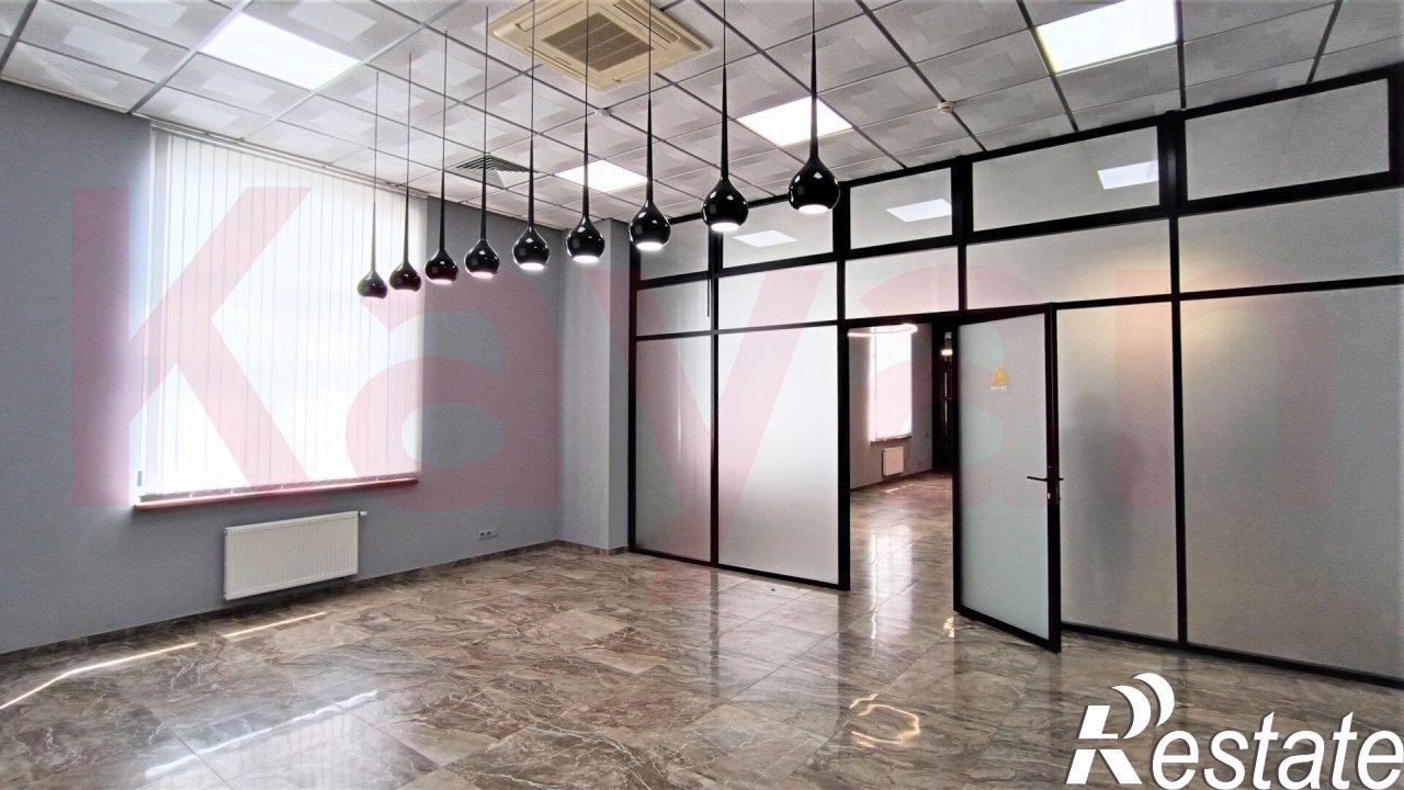 Сдать офис, помещение под офис за 425 810 рублей на Дзержинского ул.