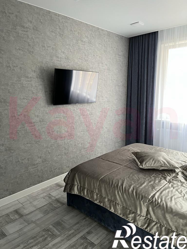 Купить квартиру за 9 900 000 рублей на Домбайская ул.