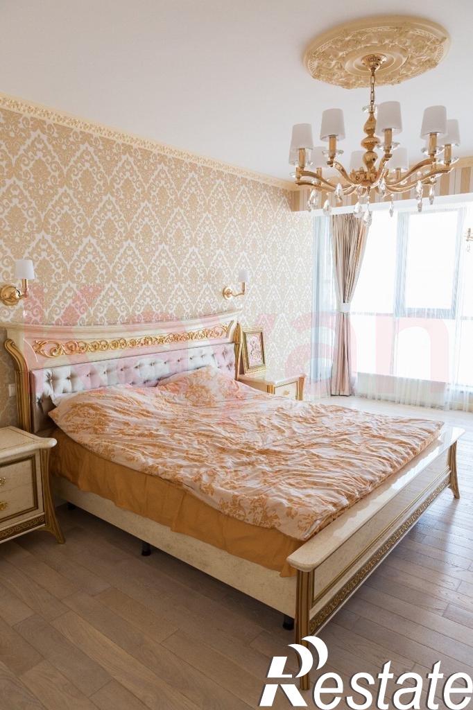 Купить квартиру за 35 000 000 рублей на им. Буденного ул.